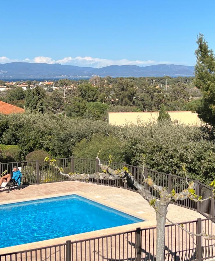 Grand Studio Avec Piscine Presqu'Ile De Giens Hyères Exteriör bild
